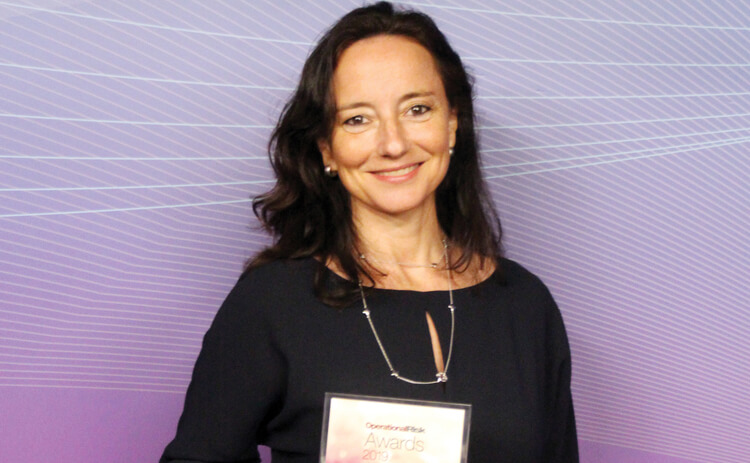 Ariane-Chappelle-with-award-2019 Ariane-Chappelle-with-award-2019
